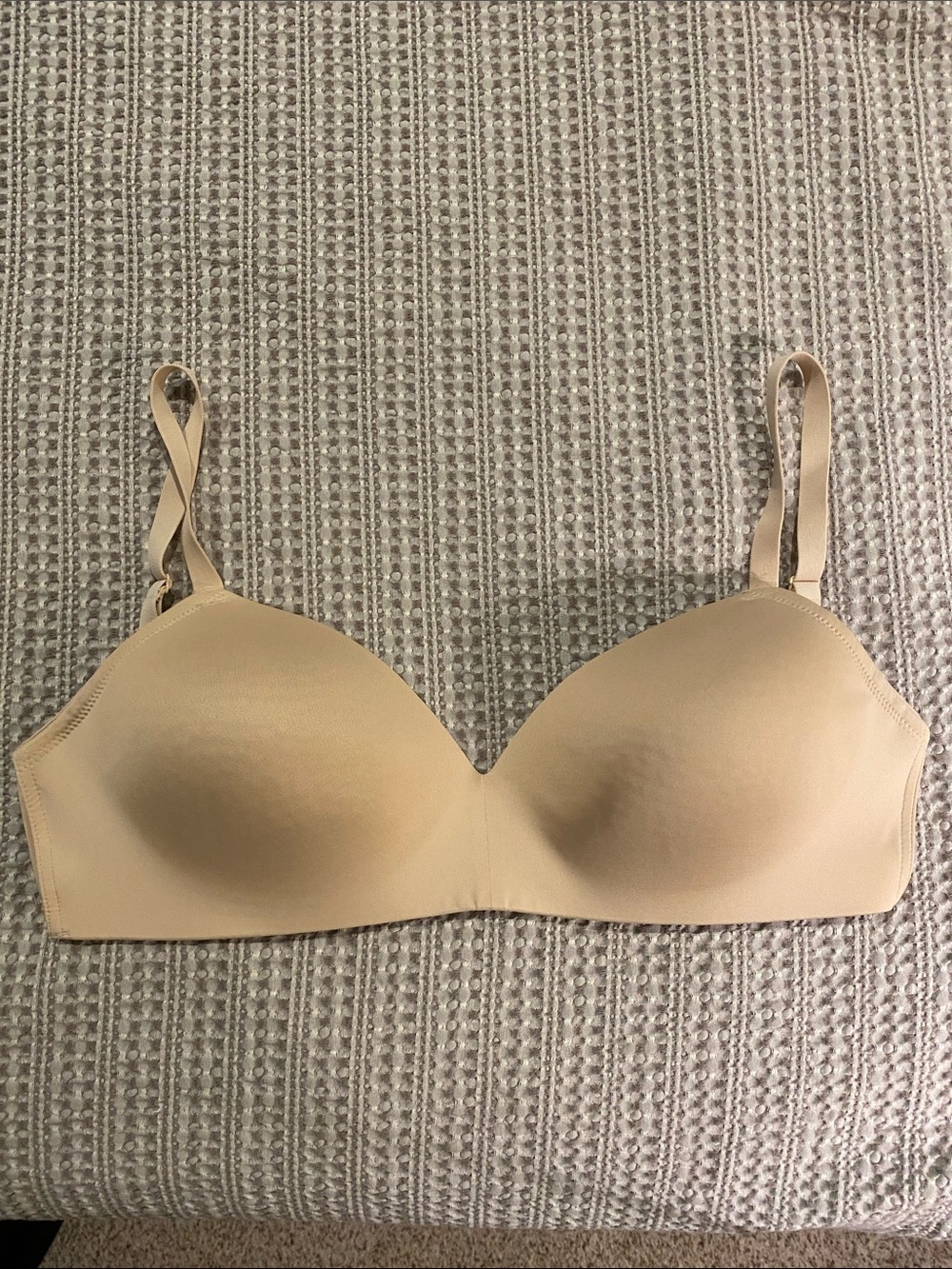 Maidenform Nude beige no wire Seamless T-Shirt Bra